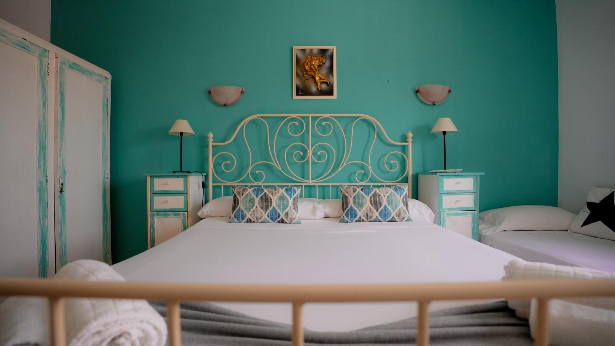 La Casa De Mima Bed & Breakfast Cubelles Oda fotoğraf