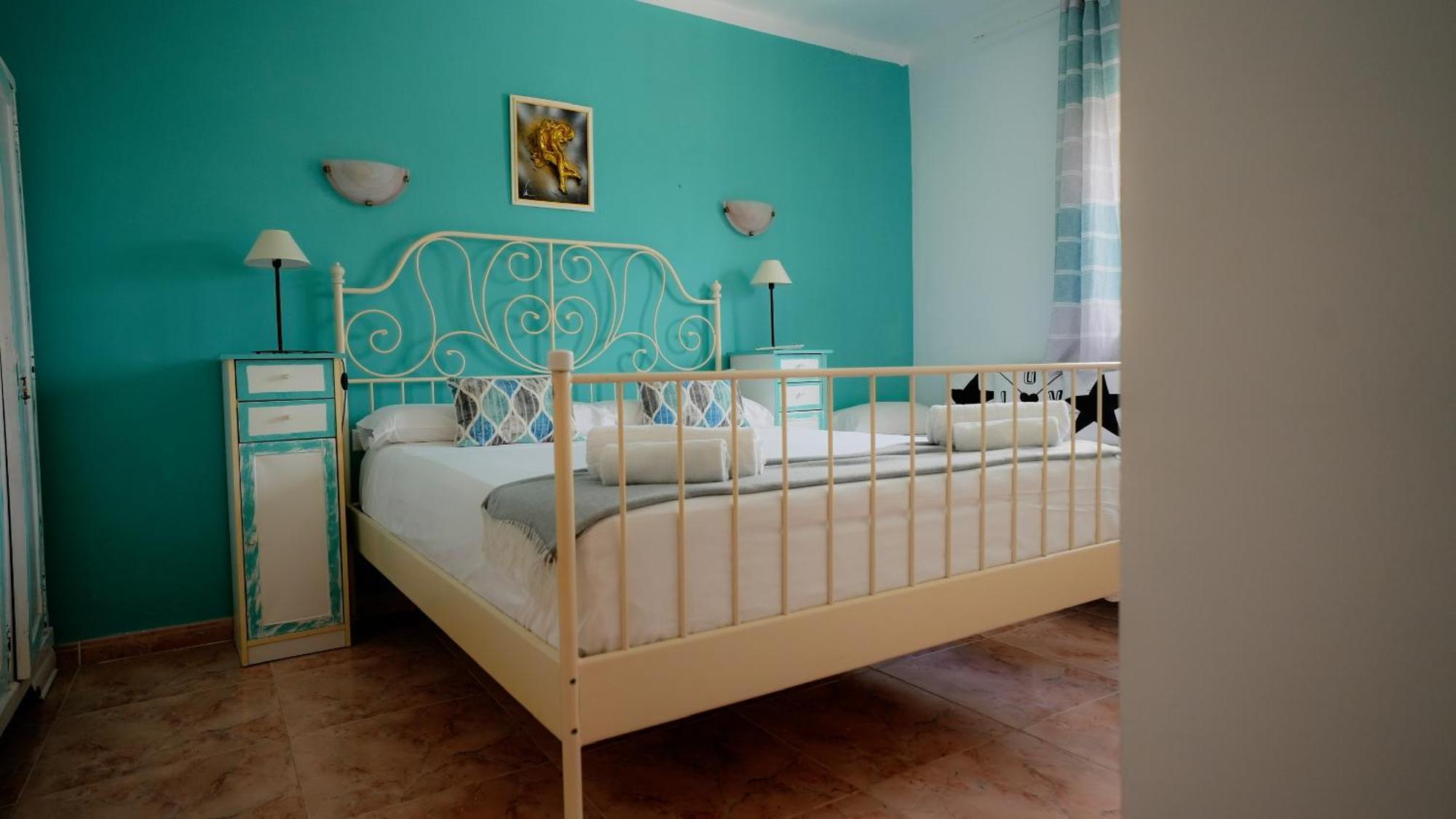La Casa De Mima Bed & Breakfast Cubelles Oda fotoğraf