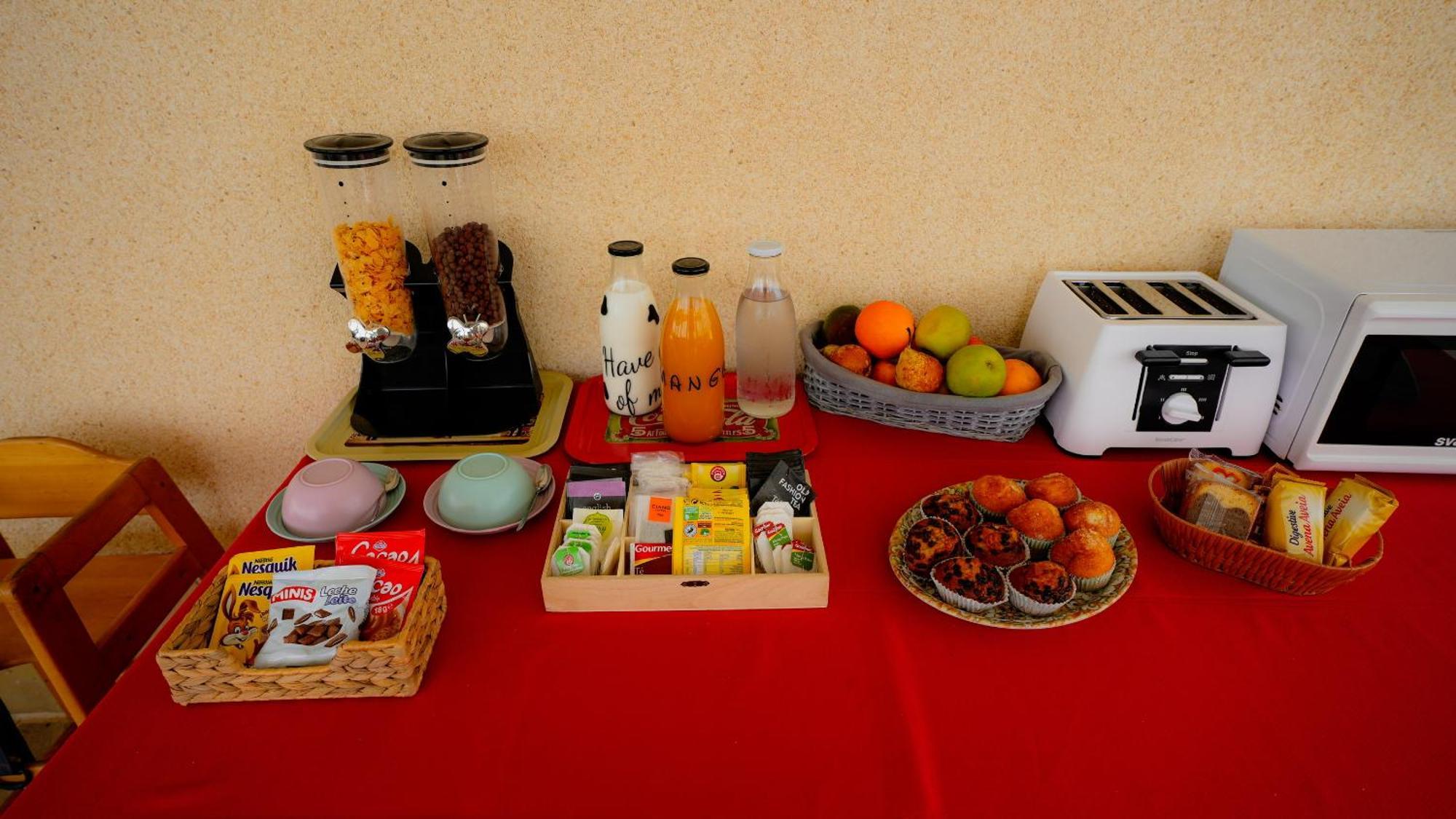 La Casa De Mima Bed & Breakfast Cubelles Dış mekan fotoğraf