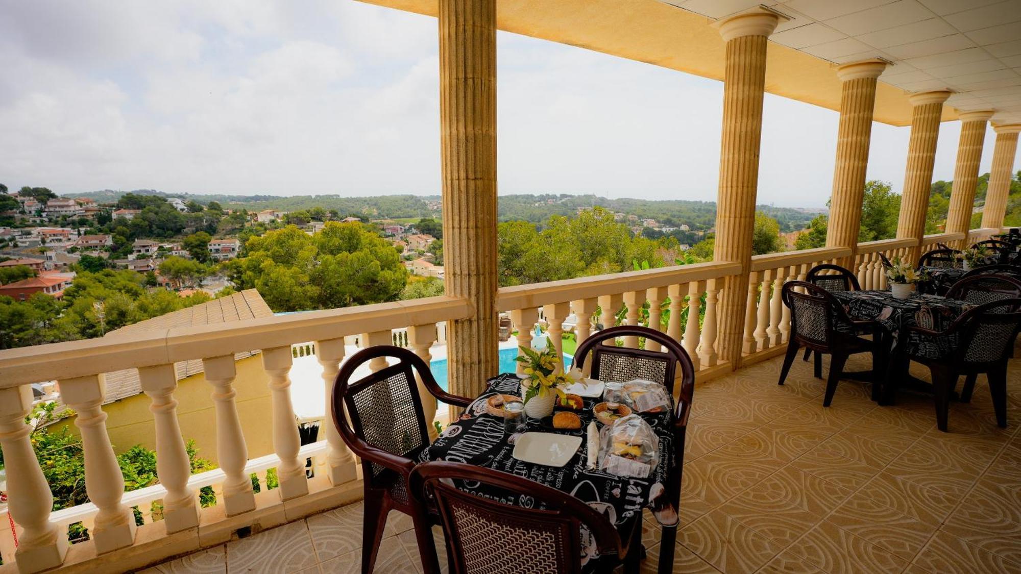 La Casa De Mima Bed & Breakfast Cubelles Dış mekan fotoğraf